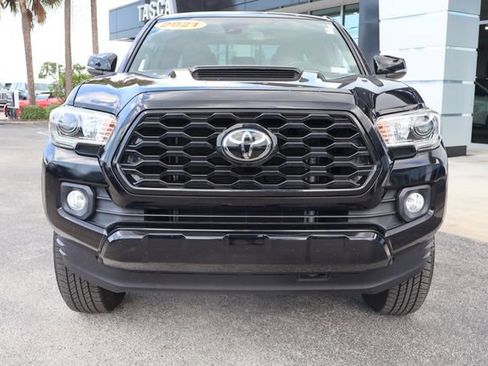 Used 2021 Toyota Tacoma TRD Sport RWD image 3