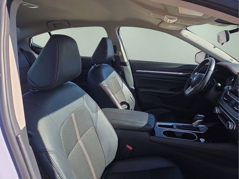 Used 2024 Nissan Altima 2.5 SR image 13