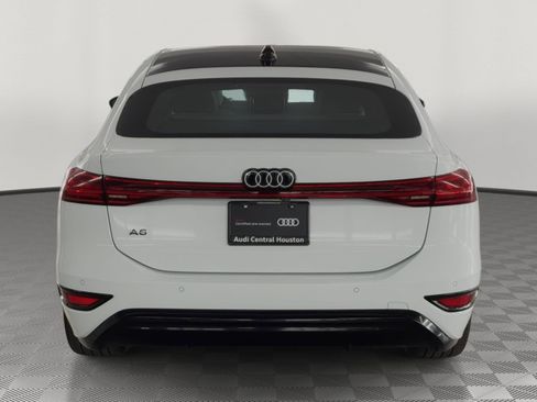 Used 2025 Audi A6 e-tron Premium Plus w/ Premium Plus RWD image 10