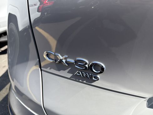 Used 2025 MAZDA CX-30 AWD 2.5 S w/ Preferred Package image 8