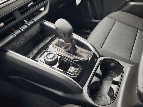 New 2026 Chevrolet Colorado Trail Boss AWD/4WD image 24