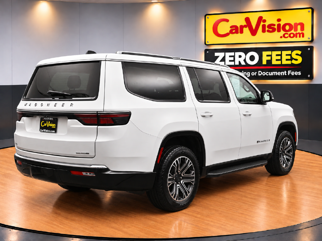 Used 2024 Jeep Wagoneer Series II w/ Flexible Seating Group RWD image 4