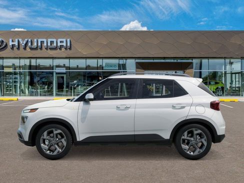 New 2026 Hyundai Venue SEL FWD image 4