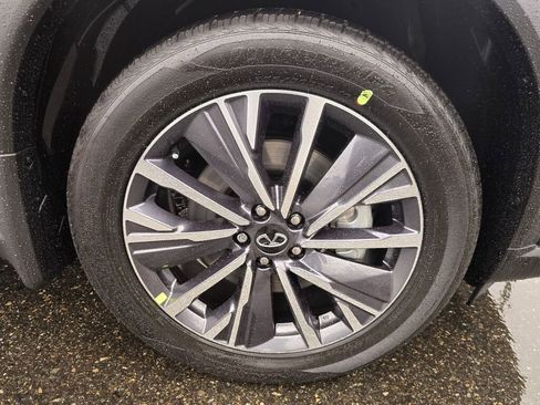 New 2026 INFINITI QX60 Luxe w/ Cargo Package image 9