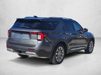 New 2026 Ford Explorer Platinum video 2