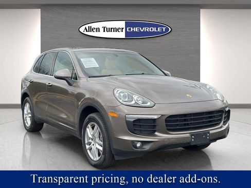 Used 2016 Porsche Cayenne image 1