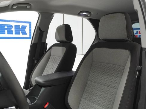 Used 2023 Chevrolet Equinox LS w/ Driver Confidence II Package FWD image 16