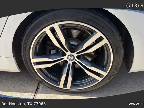 Used 2017 BMW 740i RWD image 15