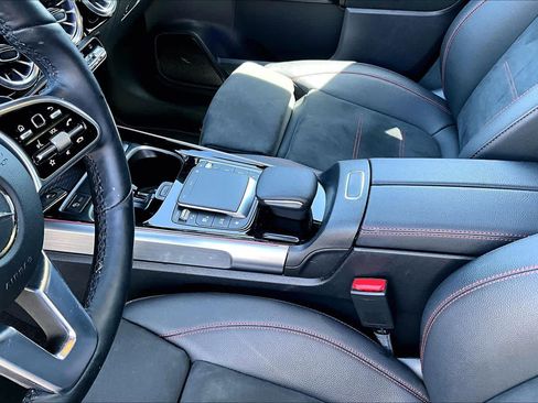 Used 2023 Mercedes-Benz EQB 300 4MATIC image 16