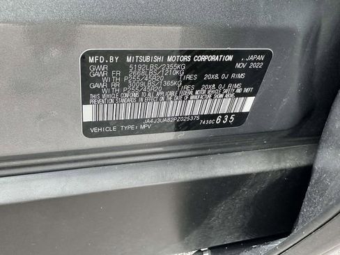 Used 2023 Mitsubishi Outlander SE Black Edition image 30