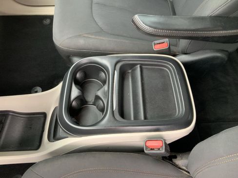 Used 2018 Chrysler Pacifica Touring Plus FWD image 51
