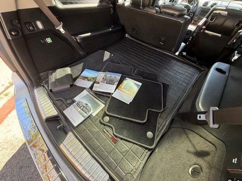 Used 2011 Mercedes-Benz GL 450 450 4MATIC image 27