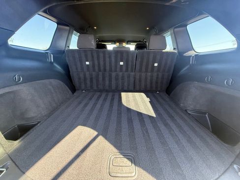 Used 2020 Jeep Grand Cherokee Laredo AWD/4WD image 27