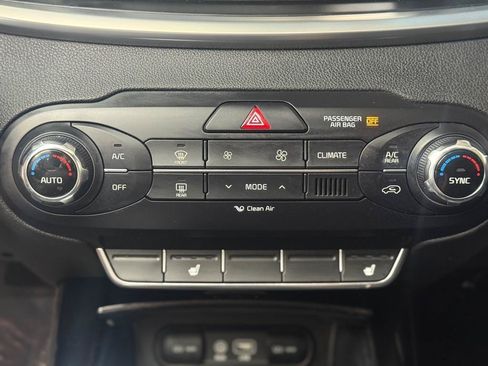Used 2016 Kia Sorento SX AWD/4WD image 19