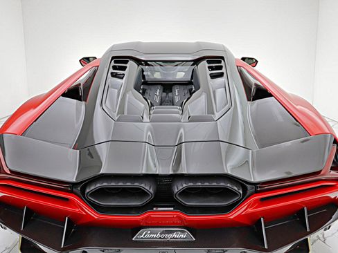 Used 2025 Lamborghini Revuelto AWD/4WD image 24