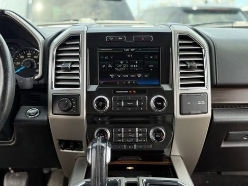 Used 2015 Ford F150 Lariat w/ Equipment Group 502A Luxury AWD/4WD image 24