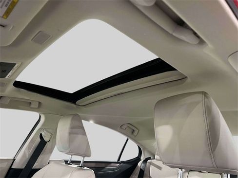 Certified 2025 Lexus ES 300h w/ Premium Package image 24