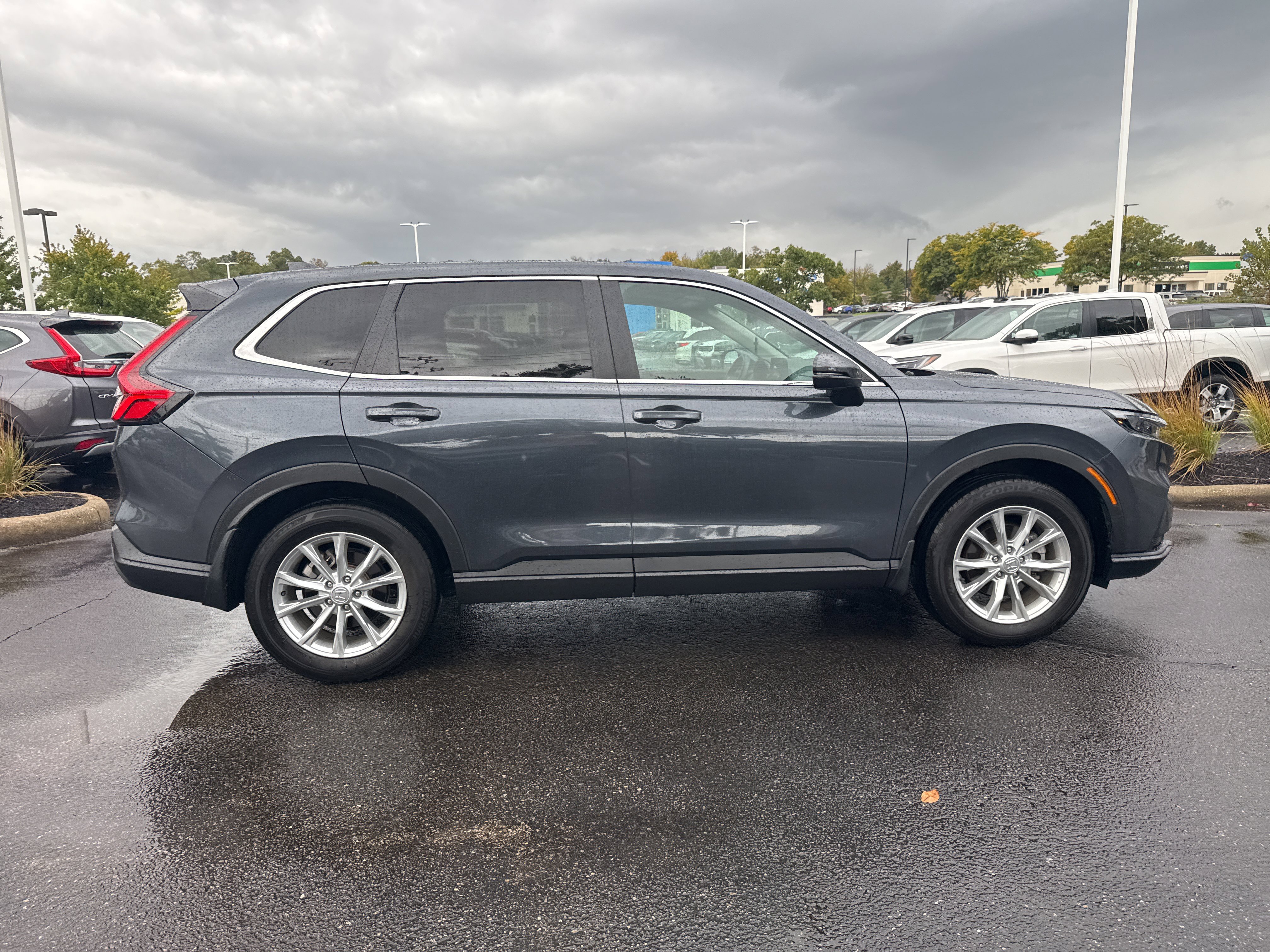 Used 2025 Honda CR-V EX image 25