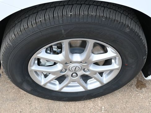 New 2026 Chrysler Pacifica Select image 7