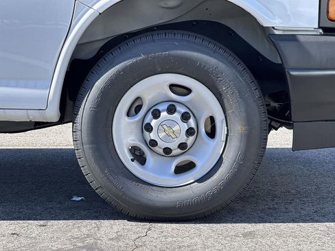 New 2025 Chevrolet Express 2500 w/ Driver Convenience Package image 30
