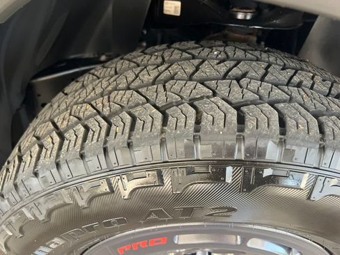 Used 2025 Nissan Frontier PRO-4X w/ Pro Premium Package AWD/4WD image 37