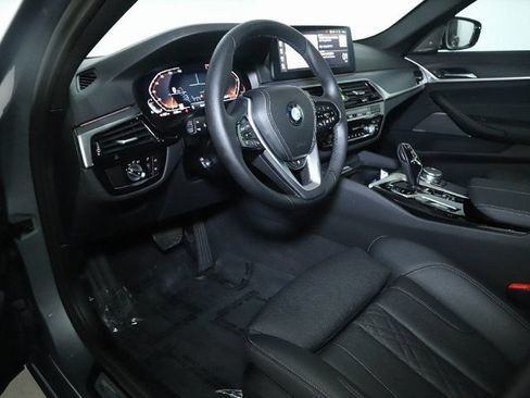 Used 2023 BMW 530i xDrive w/ Premium Package AWD/4WD image 18