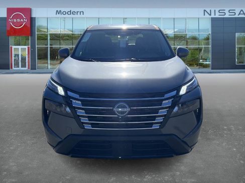 New 2026 Nissan Rogue SV image 2