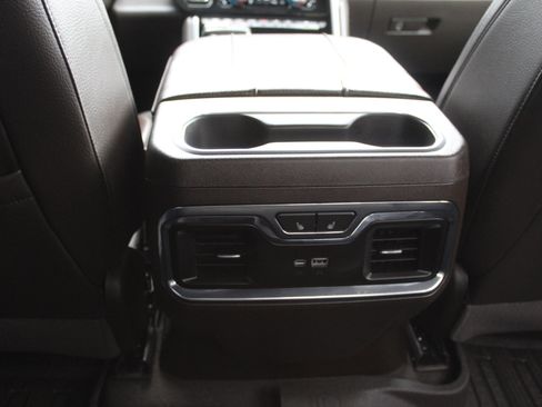 Used 2023 GMC Sierra 1500 Denali w/ Denali Reserve Package AWD/4WD image 16