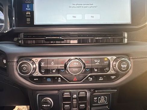 Used 2025 Jeep Wrangler Unlimited Rubicon 4xe w/ Safety Group image 22