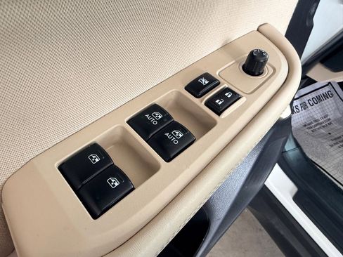 Used 2019 Subaru Outback 2.5i Premium image 5