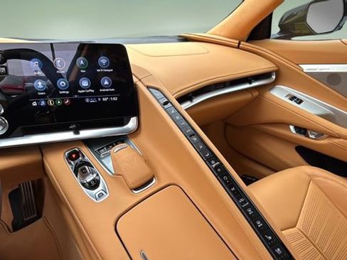 Used 2023 Chevrolet Corvette Stingray Premium Conv w/ Z51 Performance Package image 22