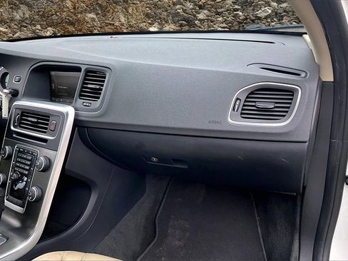 Used 2012 Volvo S60 T5 image 14