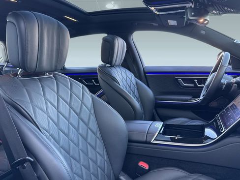 Used 2023 Mercedes-Benz S 580 4MATIC Sedan image 31