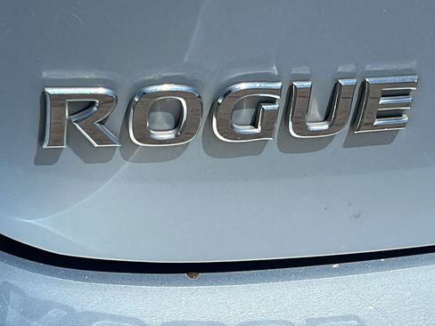 Used 2013 Nissan Rogue S AWD/4WD image 27