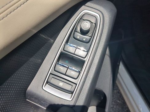 Used 2020 Subaru Ascent Limited w/ Technology Package AWD/4WD image 19