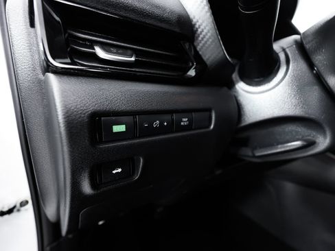 Used 2024 Nissan Sentra SV FWD image 22
