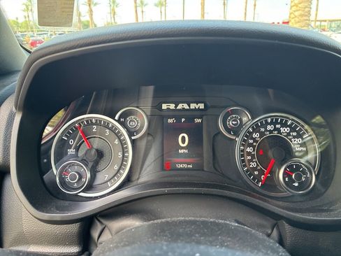 Used 2024 RAM 1500 Big Horn RWD image 17