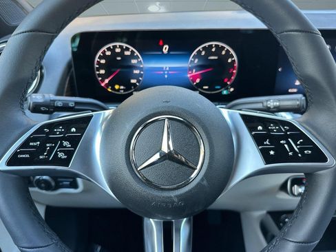 New 2026 Mercedes-Benz GLB 250 image 16