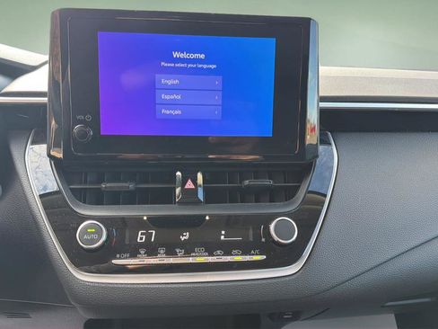 Used 2023 Toyota Corolla LE image 24