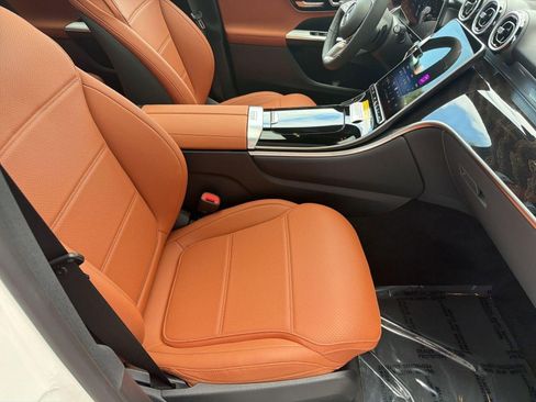Used 2026 Mercedes-Benz GLC 300 image 30