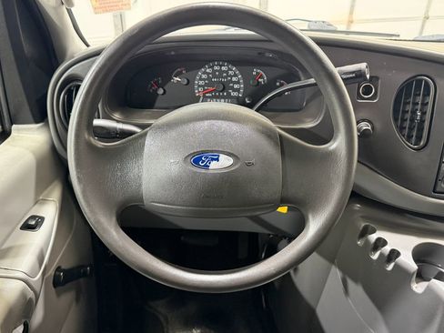 Used 2003 Ford E-150 and Econoline 150 RWD image 16