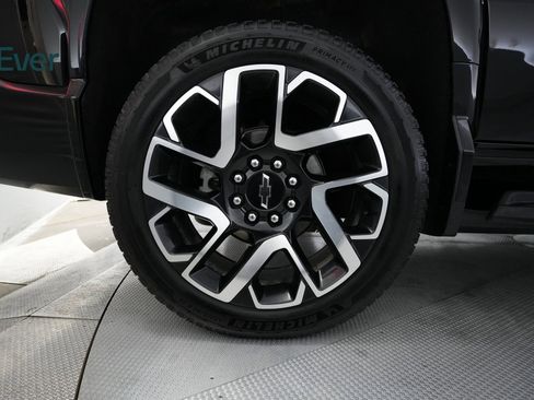 Used 2024 Chevrolet Silverado EV RST image 11