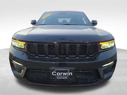 Used 2024 Jeep Grand Cherokee Limited w/ Black Appearance Package image 4