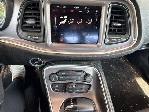 Used 2022 Dodge Challenger GT RWD image 19