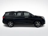 Used 2018 Honda Pilot EX image 2