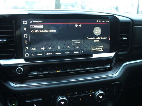 Used 2024 GMC Sierra 2500 SLT w/ SLT Convenience Package image 16