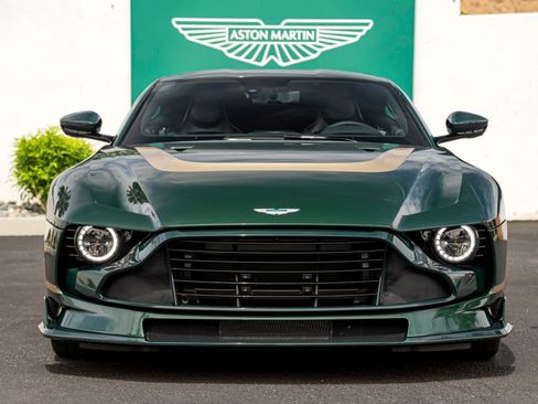 Used 2024 Aston Martin Valour RWD image 7