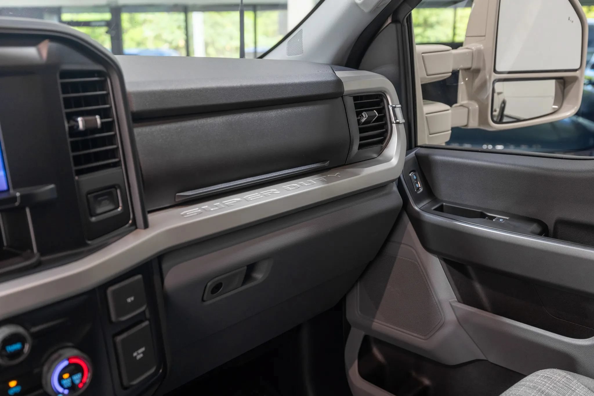 Used 2025 Ford F250 XLT w/ 360-Degree Camera Package AWD/4WD image 59
