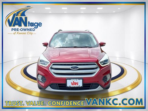 Used 2018 Ford Escape Titanium AWD/4WD image 2