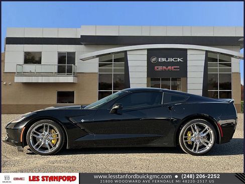 Used 2014 Chevrolet Corvette Stingray Coupe w/ 2LT Preferred Equipment Group image 2